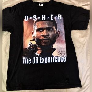 USHER Tshirt Mens Sz M “THE UR EXPERIENCE” TOUR 2014 Concert Swag NEW